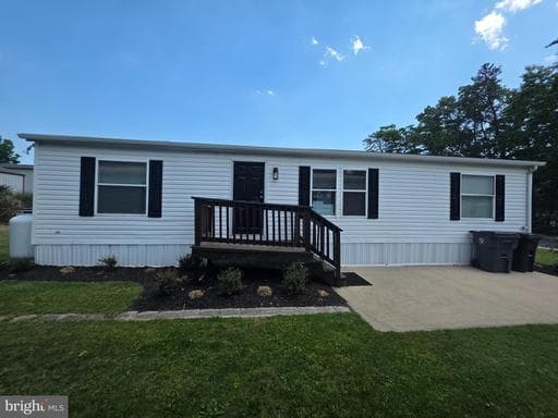 1824 EMILY DRIVE - Photo 1