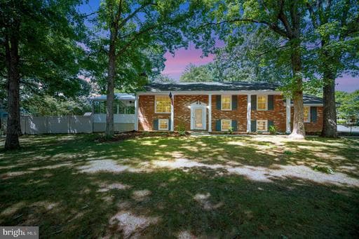 4212 ROSEMONT LANE - Photo 1