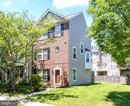 17914 CHATTERLY TERRACE - Photo 1