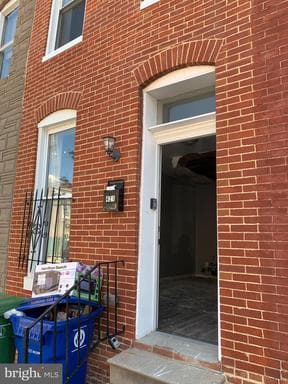421 N CASTLE STREET - Photo 1