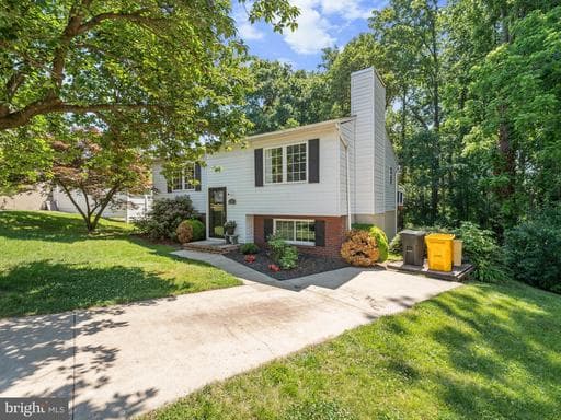 7107 PICKERING COURT - Photo 1