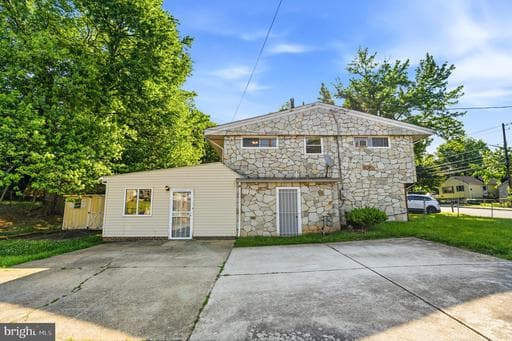 6516 SEAT PLEASANT DRIVE - Photo 1