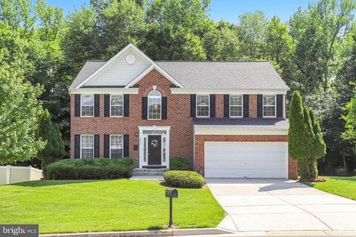 7613 STARSHINE DRIVE - Photo 1