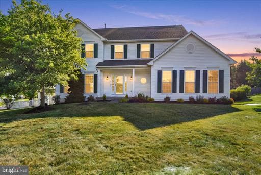 852 Mayfair Way, Sykesville, MD 21784-6124, United States - Photo 1