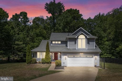 1520 CLOVER DRIVE - Photo 1