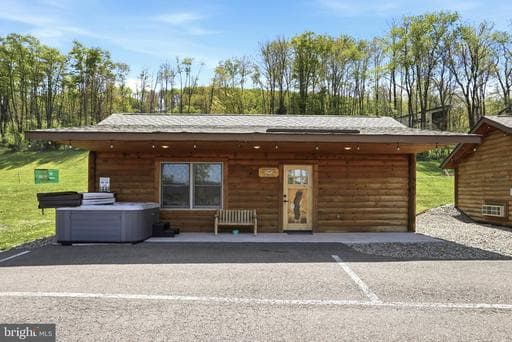 17 GRANDVIEW BOULEVARD - Photo 1