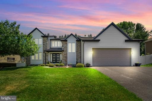 3703 ASHLEY WAY - Photo 1