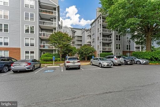 3175 SUMMIT SQUARE DRIVE 5-C2 - Photo 1
