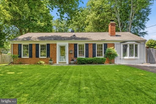 3609 EMBASSY LANE - Photo 1