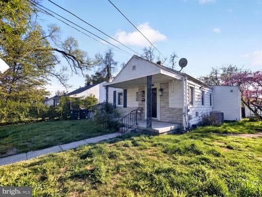 5604 29TH AVENUE - Photo 1