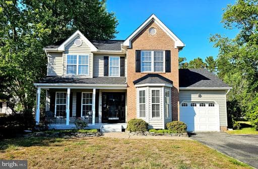 607 UPLAND COURT - Photo 1