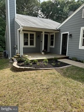 758 TRENTON AVENUE - Photo 1