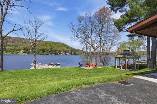 38 LAKESIDE VILLAGE LANE - Photo 1