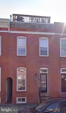 109 FORT AVENUE - Photo 1