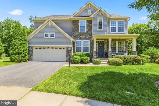 13831 BARRYMORE COURT - Photo 1