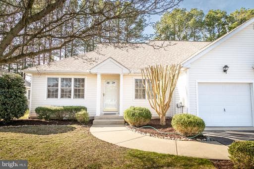 1048 E SCHUMAKER MANOR DRIVE - Photo 1