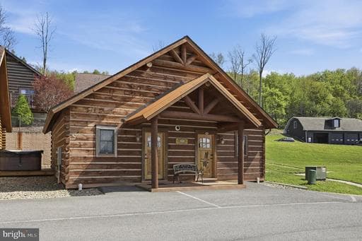 315 CABIN LODGE ROAD - Photo 1