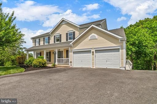 6114 TWAIN DRIVE - Photo 1