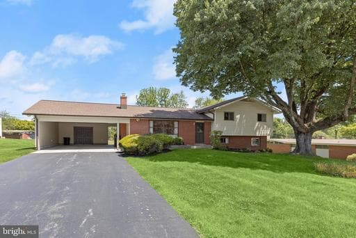 3416 MANOR HILL ROAD - Photo 1