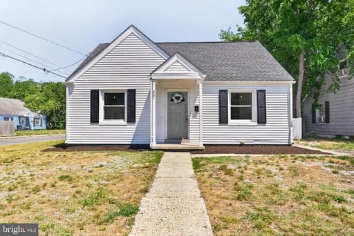 201 CARROLLTON AVENUE - Photo 1