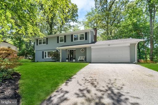 11 Saint Ives Dr, Severna Park, MD 21146-1412, United States - Photo 1
