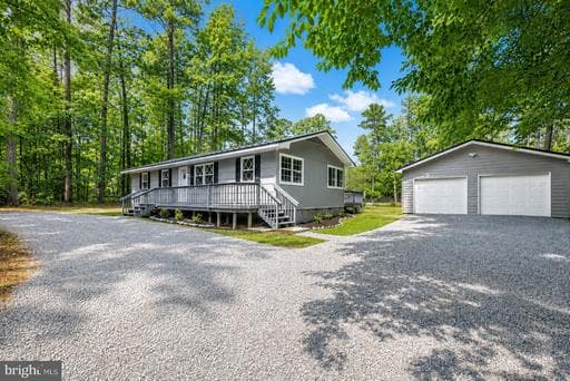 834 LAZY LANE - Photo 1