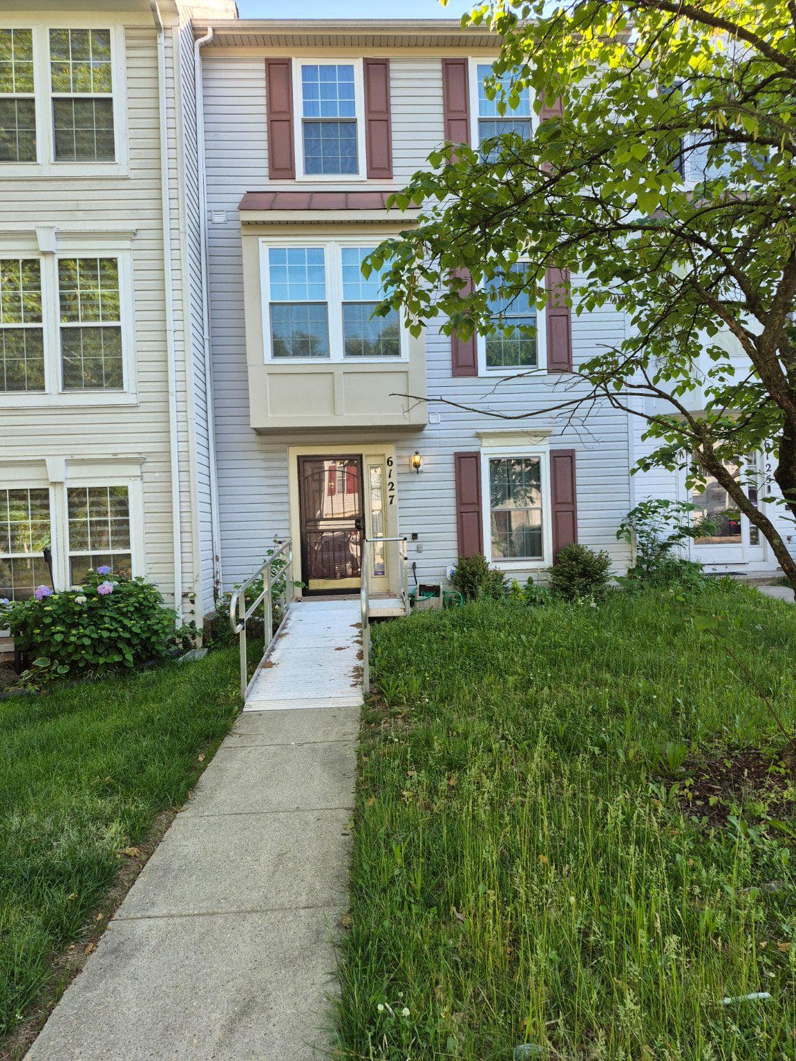 6127 Rose Bay Dr, District Heights, MD 20747-2866, United States - Photo 1