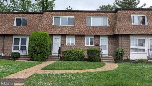 513 CARROLLTON DRIVE 21