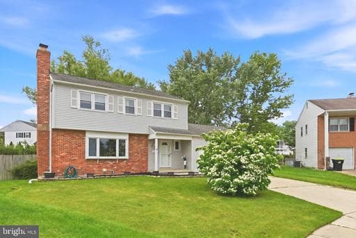 203 KANE COURT - Photo 1
