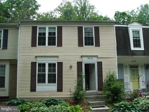 10210 Sassafras Woods Ct, Burke, VA 22015-2707, United States - Photo 1