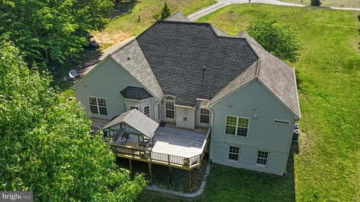 39 RIVER RIDGE LANE