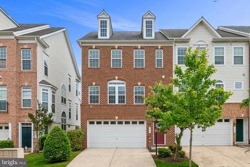 4211 Talmadge Cir, Suitland, MD 20746-4391, United States - Photo 1