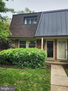 146 S VIRGINIA AVENUE 32