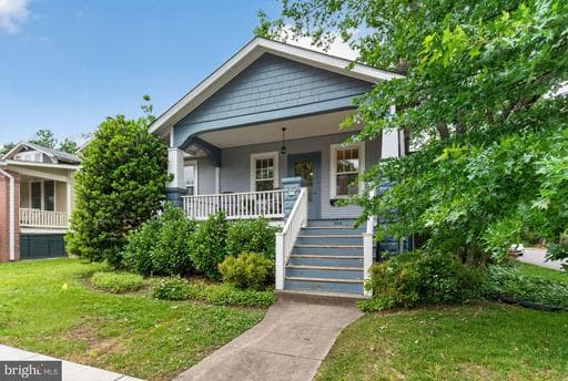 526 N IVY STREET - Photo 1
