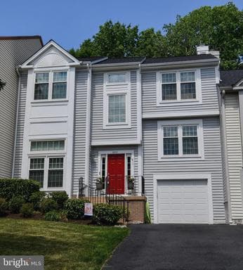 6531 PALISADES DRIVE - Photo 1