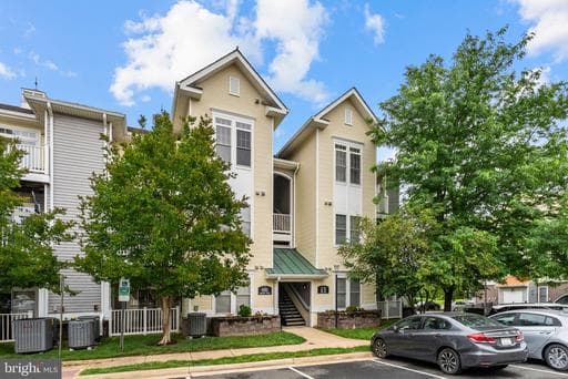 6161 WILLOW PLACE 208 - Photo 1
