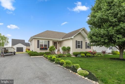 603 Hillcrest Dr, Pocomoke City, MD 21851-9507, United States - Photo 1