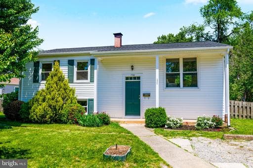 708 Alabama Dr, Herndon, VA 20170-5404, United States - Photo 1