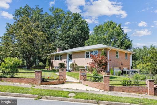 7108 WALDORF LANE - Photo 1