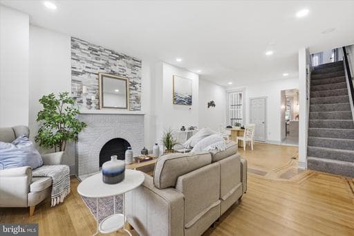 416 E 28TH STREET - Photo 1