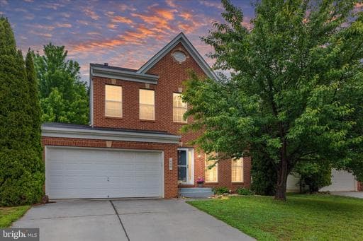 660 BEEHIVE WAY - Photo 1