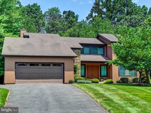 2 SPRUCE COURT - Photo 1