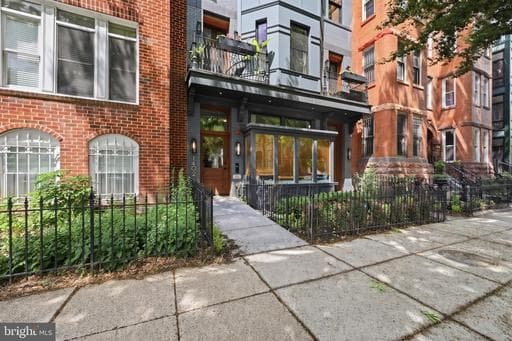 1402 12TH STREET 3