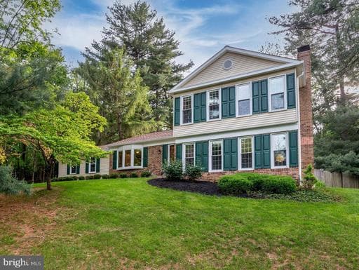 5421 HUCKLEBERRY LANE - Photo 1