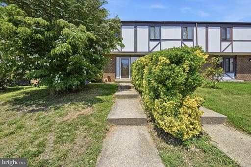 11709 ASHWORTH COURT - Photo 1