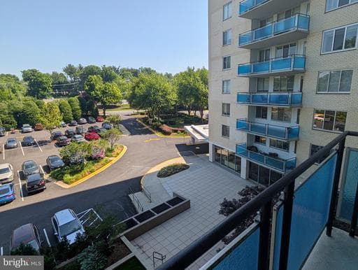 10500 ROCKVILLE PIK 627 - Photo 1