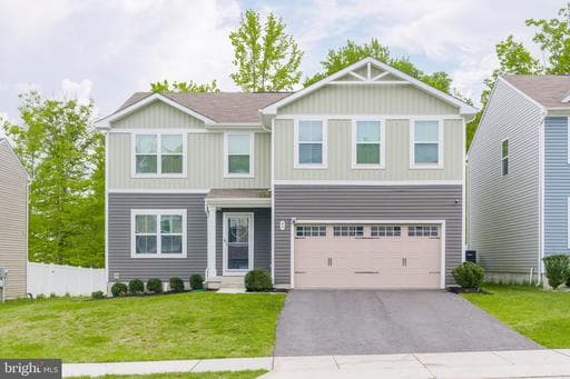 45 VIBURNUM AVENUE - Photo 1