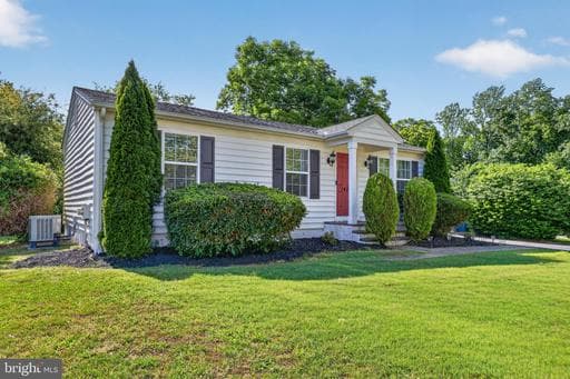 149 MILESTONE ROAD - Photo 1