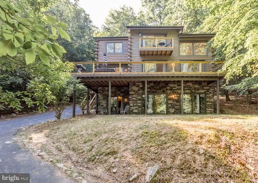 147 Chipmunk Ct, McGaheysville, VA 22840-3201, United States - Photo 1