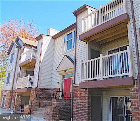 804 STRATFORD WAY D - Photo 1